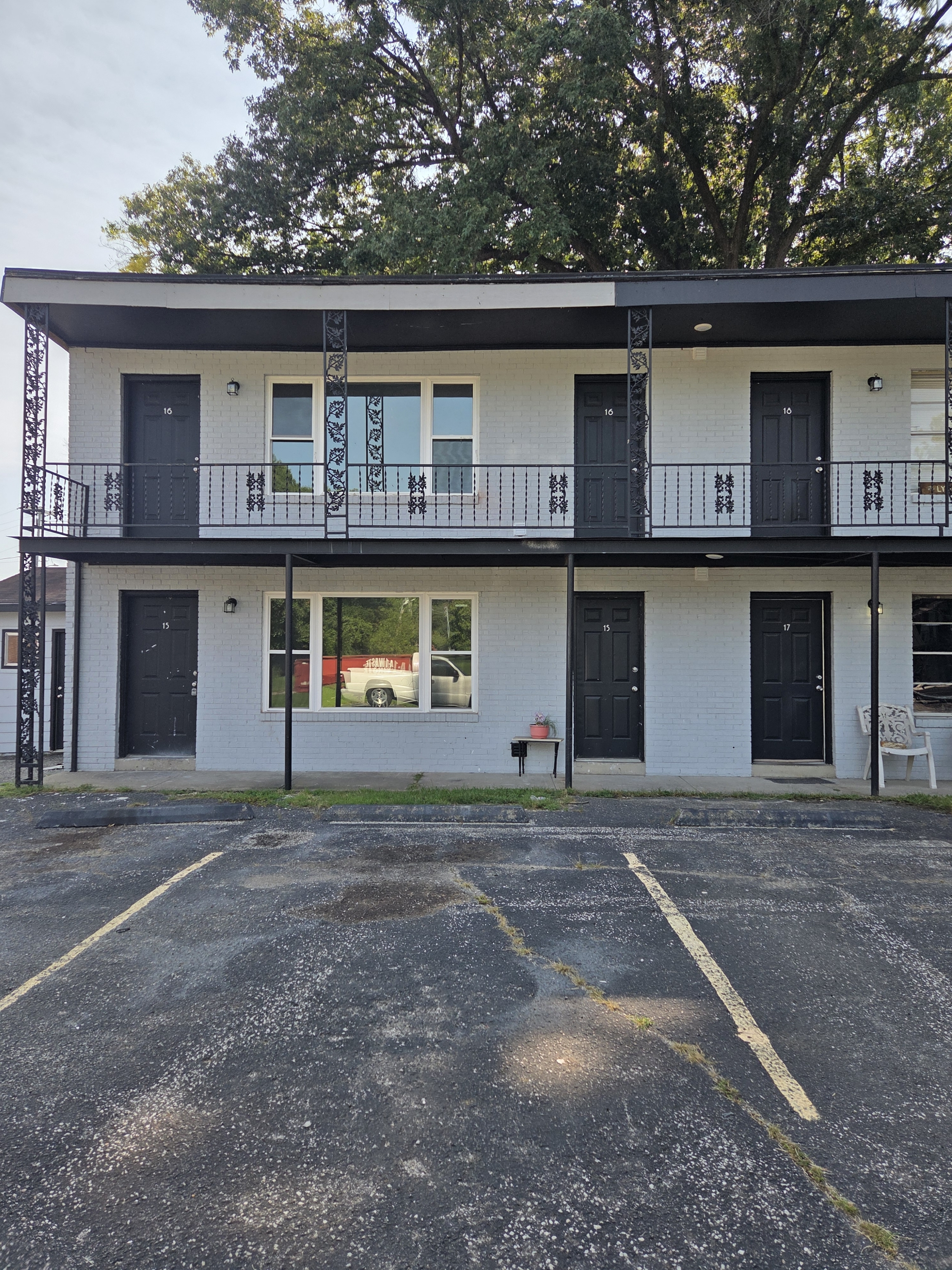 100 Marr Drive - 28